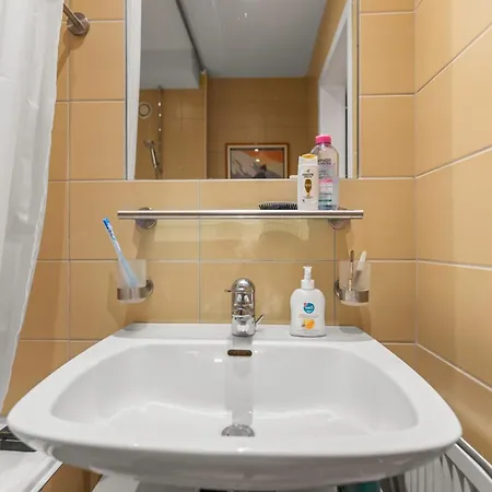 דירה Charmant Studio Avec Superbe Vue Et Balcon