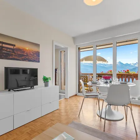 דירה Charmant Studio Avec Superbe Vue Et Balcon קראנס-מונטנה