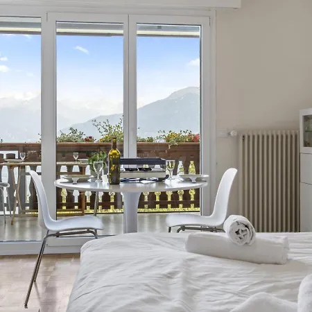 Avec Superbe Vue Et Balcon
