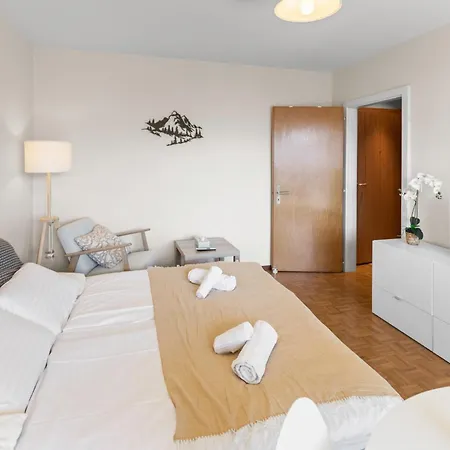 - - 2 Personnes - Balcon Avec Superbe Vue Lägenhet